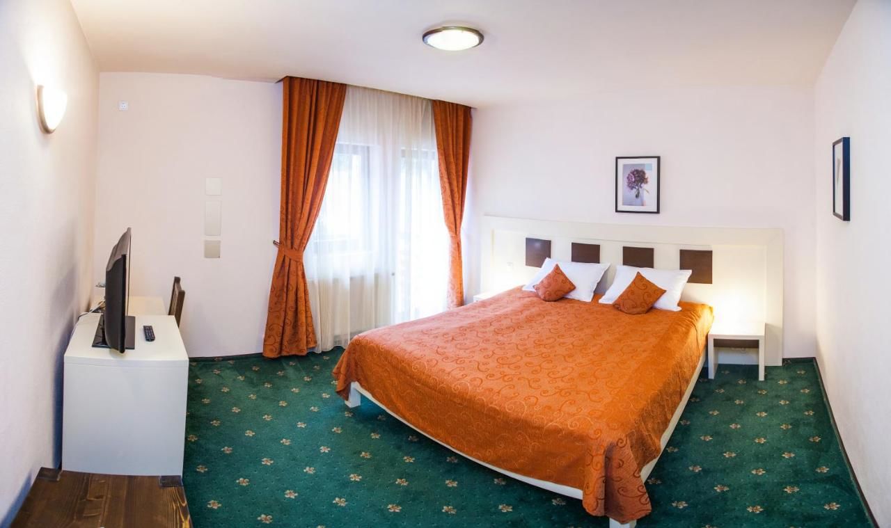 Отель Hotel Draga Maria Предял